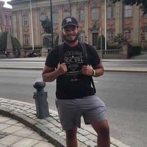 Meet your Posher, Dhani lee